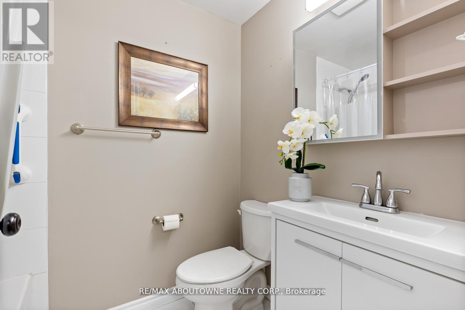 48 - 49 Cedarwoods Crescent, Kitchener, Ontario  N2C 2L1 - Photo 20 - X12943438