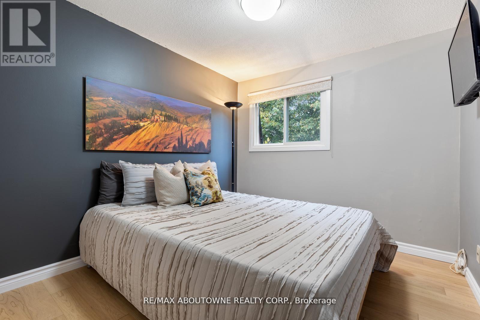 48 - 49 Cedarwoods Crescent, Kitchener, Ontario  N2C 2L1 - Photo 21 - X12943438