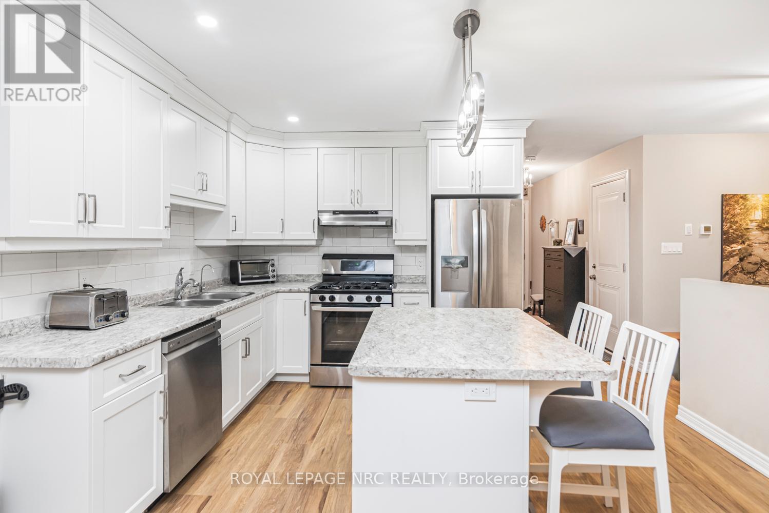 6 - 152 Cross Street E, Haldimand, Ontario  N1A 1B8 - Photo 8 - X12943506