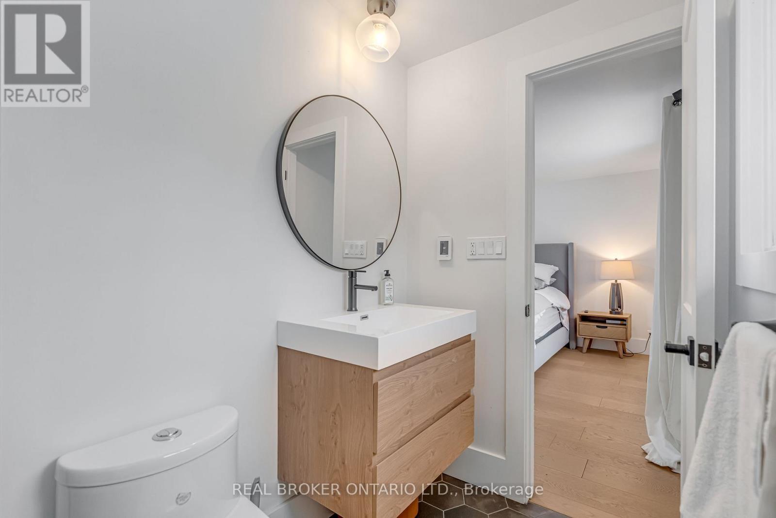 16 Bannisdale Way, Hamilton, Ontario  L0R 1H2 - Photo 28 - X12943632