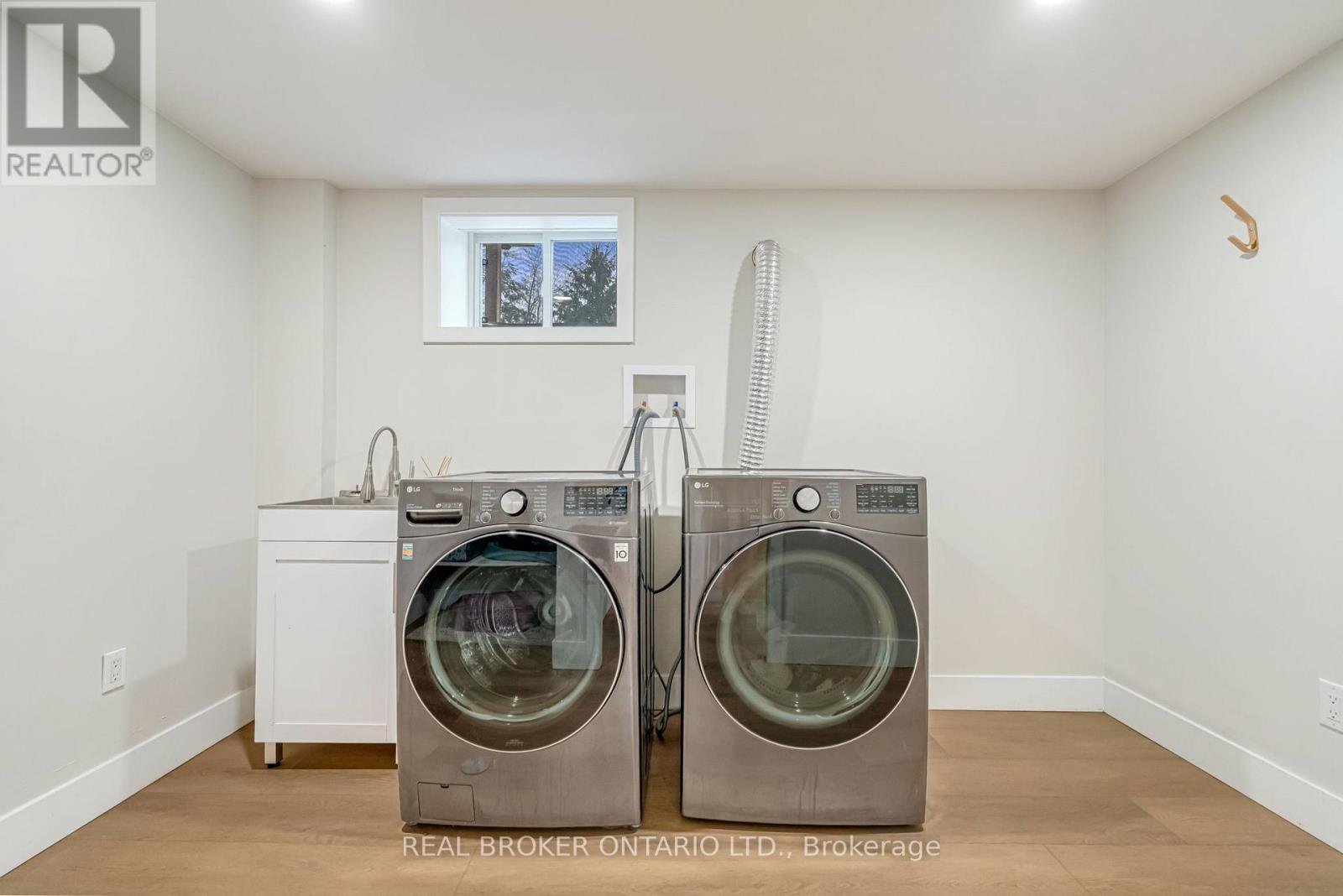 16 Bannisdale Way, Hamilton, Ontario  L0R 1H2 - Photo 42 - X12943632