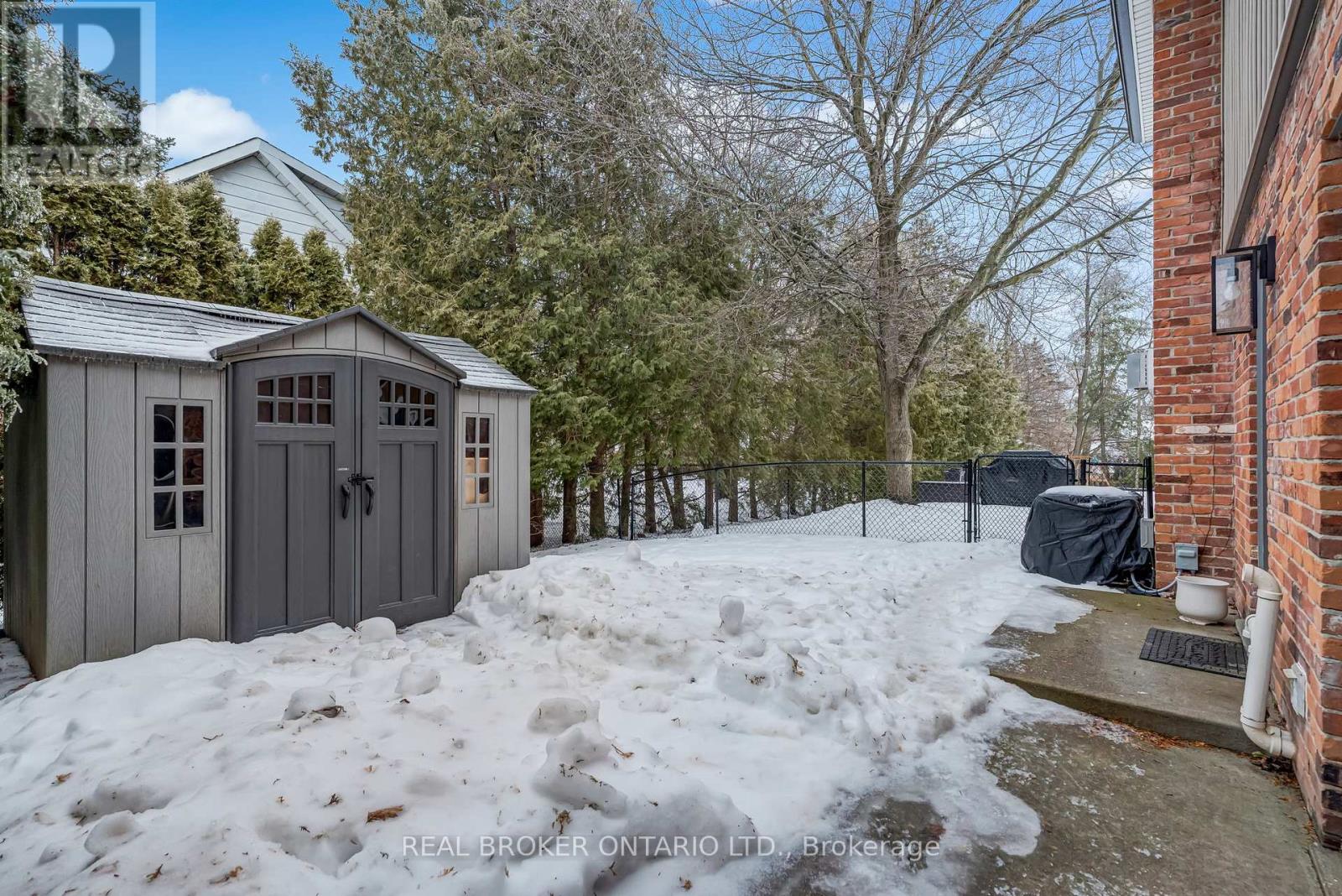 16 Bannisdale Way, Hamilton, Ontario  L0R 1H2 - Photo 45 - X12943632