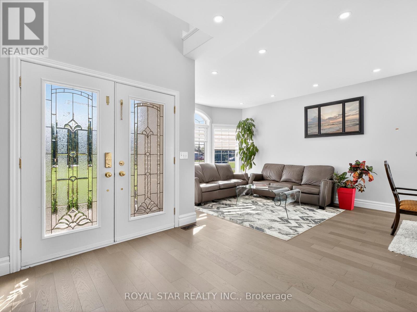 1951 County Road 27, Lakeshore, Ontario  N0R 1V0 - Photo 4 - X12943674