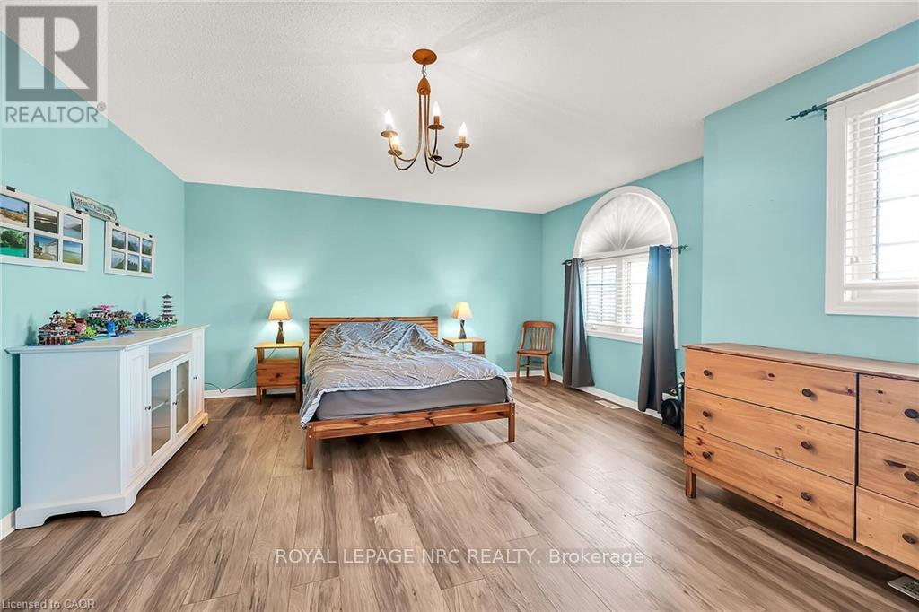 30 - 40 Braemar Avenue, Haldimand, Ontario  N3W 2N1 - Photo 13 - X12943814