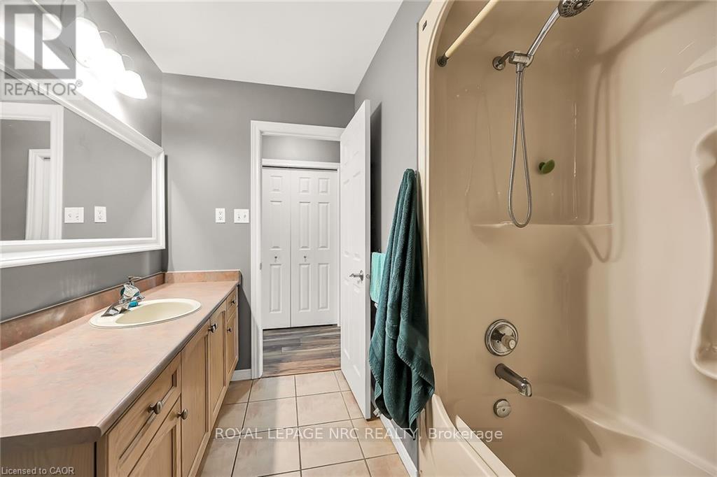 30 - 40 Braemar Avenue, Haldimand, Ontario  N3W 2N1 - Photo 19 - X12943814