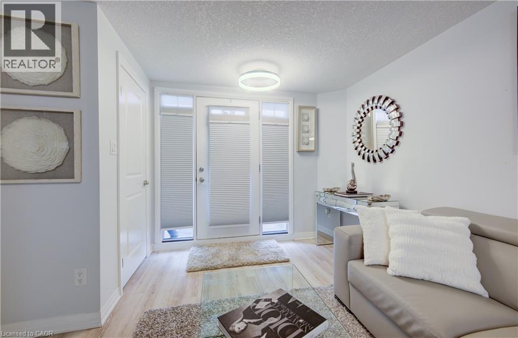 1989 Ottawa Street S Unit# 27a, Kitchener, Ontario  N2E 0G7 - Photo 3 - 40816808