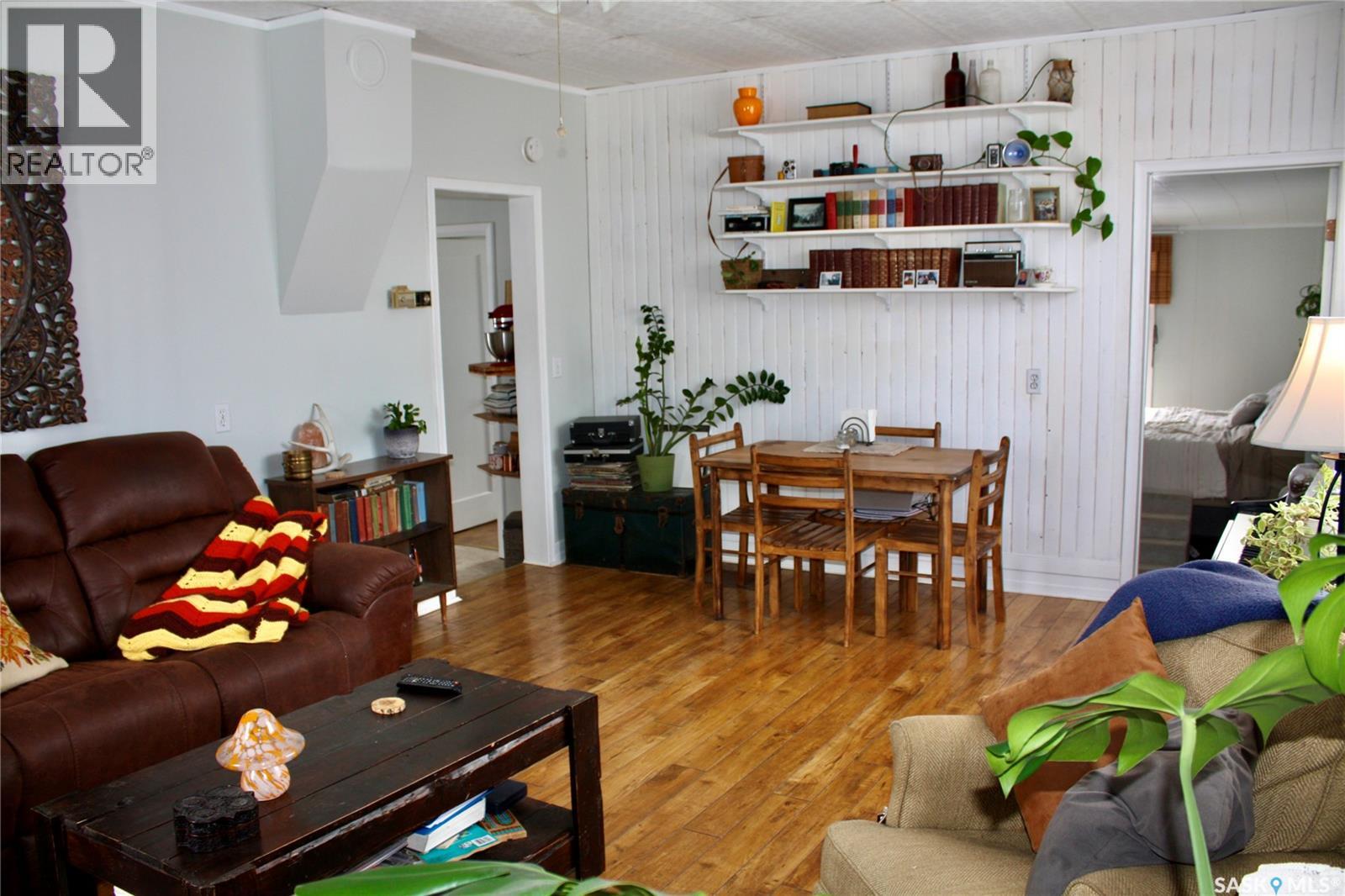 200 3rd Street, Dundurn, Saskatchewan  S0K 1K0 - Photo 10 - SK029549