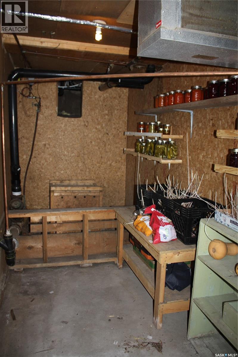 200 3rd Street, Dundurn, Saskatchewan  S0K 1K0 - Photo 25 - SK029549