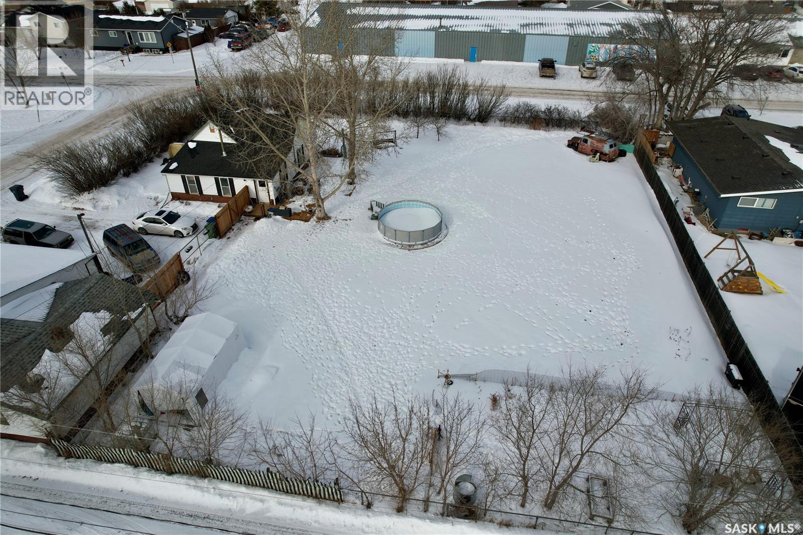 200 3rd Street, Dundurn, Saskatchewan  S0K 1K0 - Photo 35 - SK029549