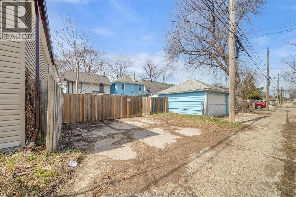 876 Hall Avenue, Windsor, Ontario  N9A 2M3 - Photo 48 - 26006412