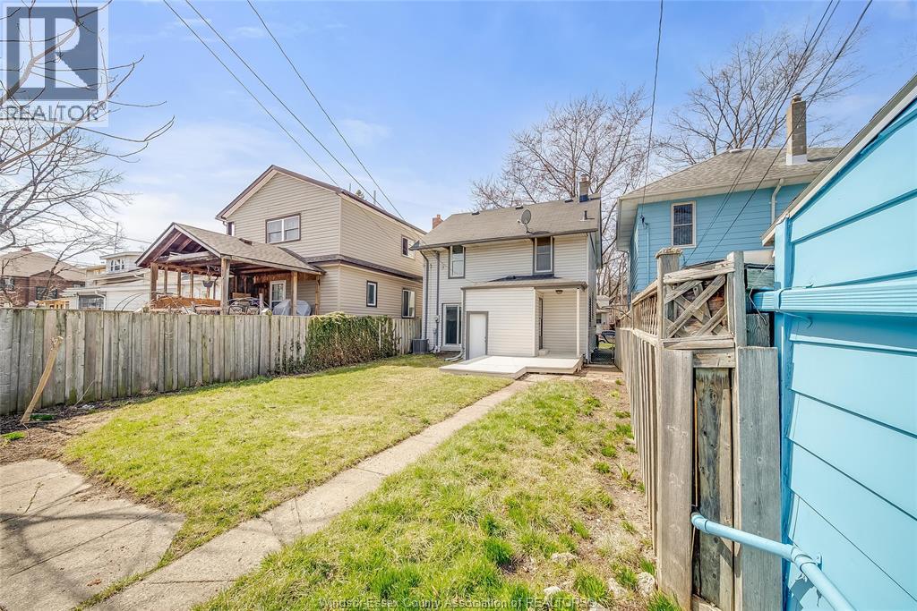 876 Hall Avenue, Windsor, Ontario  N9A 2M3 - Photo 44 - 26006412