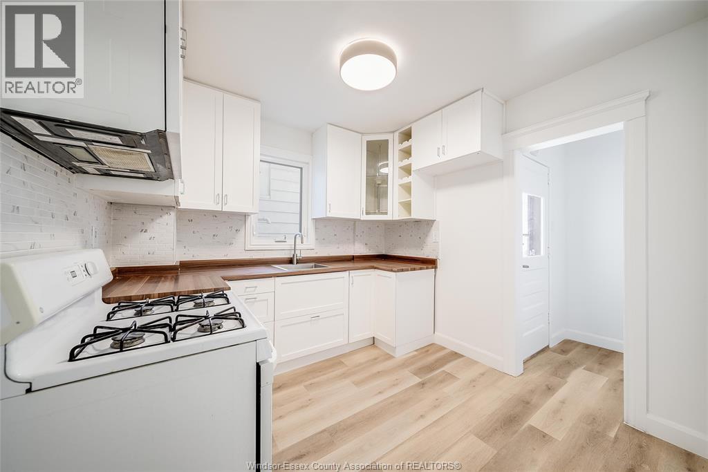 876 Hall Avenue, Windsor, Ontario  N9A 2M3 - Photo 14 - 26006412