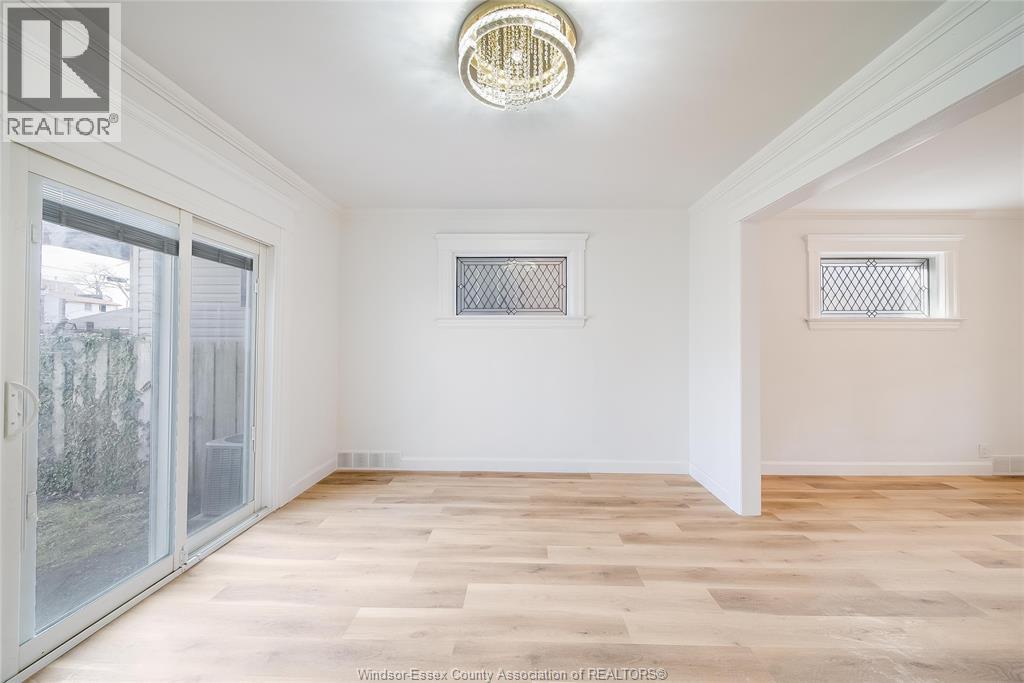 876 Hall Avenue, Windsor, Ontario  N9A 2M3 - Photo 13 - 26006412