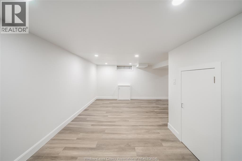 876 Hall Avenue, Windsor, Ontario  N9A 2M3 - Photo 39 - 26006412