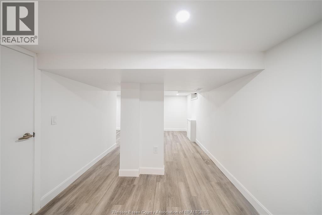 876 Hall Avenue, Windsor, Ontario  N9A 2M3 - Photo 34 - 26006412