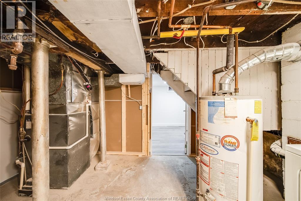 876 Hall Avenue, Windsor, Ontario  N9A 2M3 - Photo 43 - 26006412