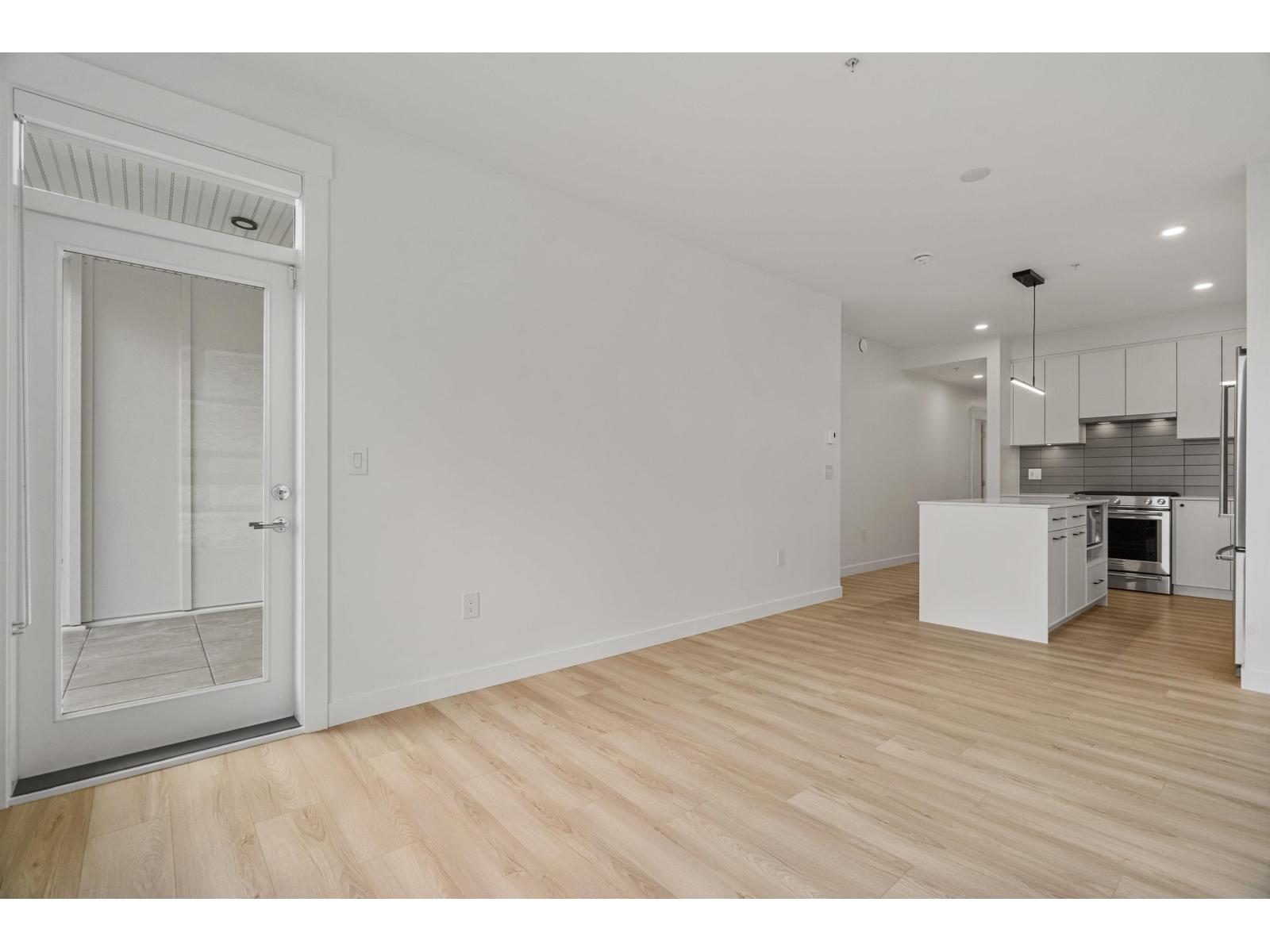 103 2771 Montrose Avenue, Abbotsford, British Columbia  V2S 0R2 - Photo 6 - R3105160