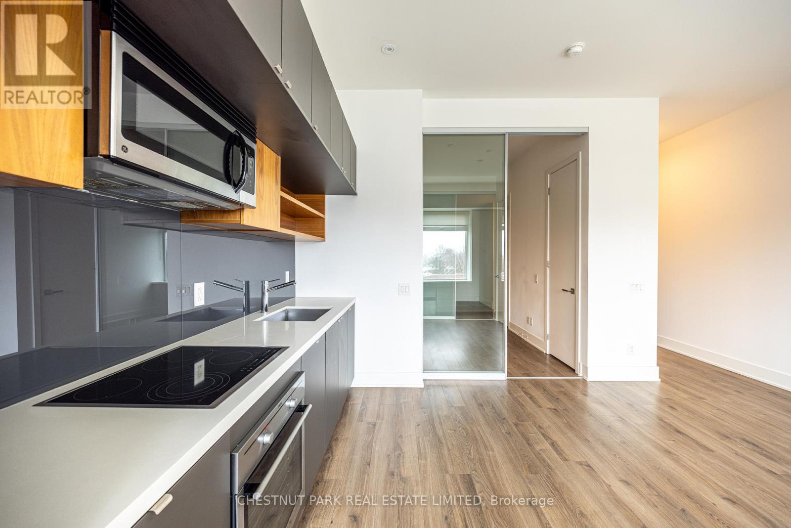 416 - 111 St Clair Avenue W, Toronto, Ontario  M4V 1N5 - Photo 12 - C12904146