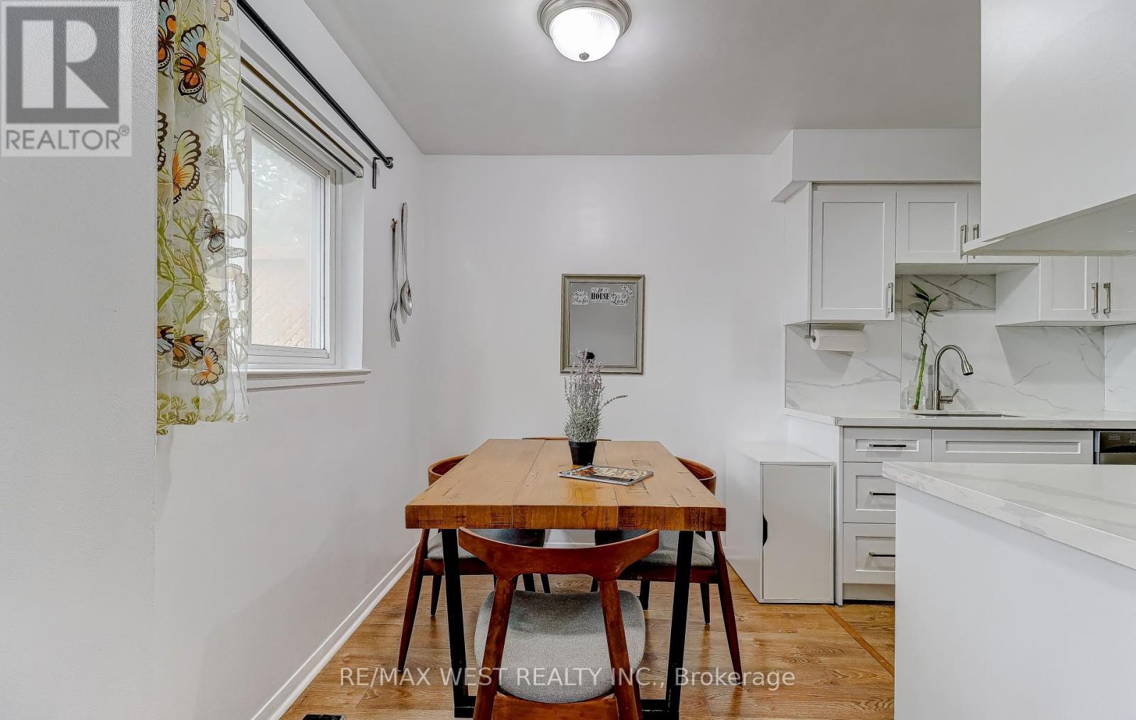 27 - 10 Leith Hill Road, Toronto, Ontario  M2J 1Z2 - Photo 2 - C12943548