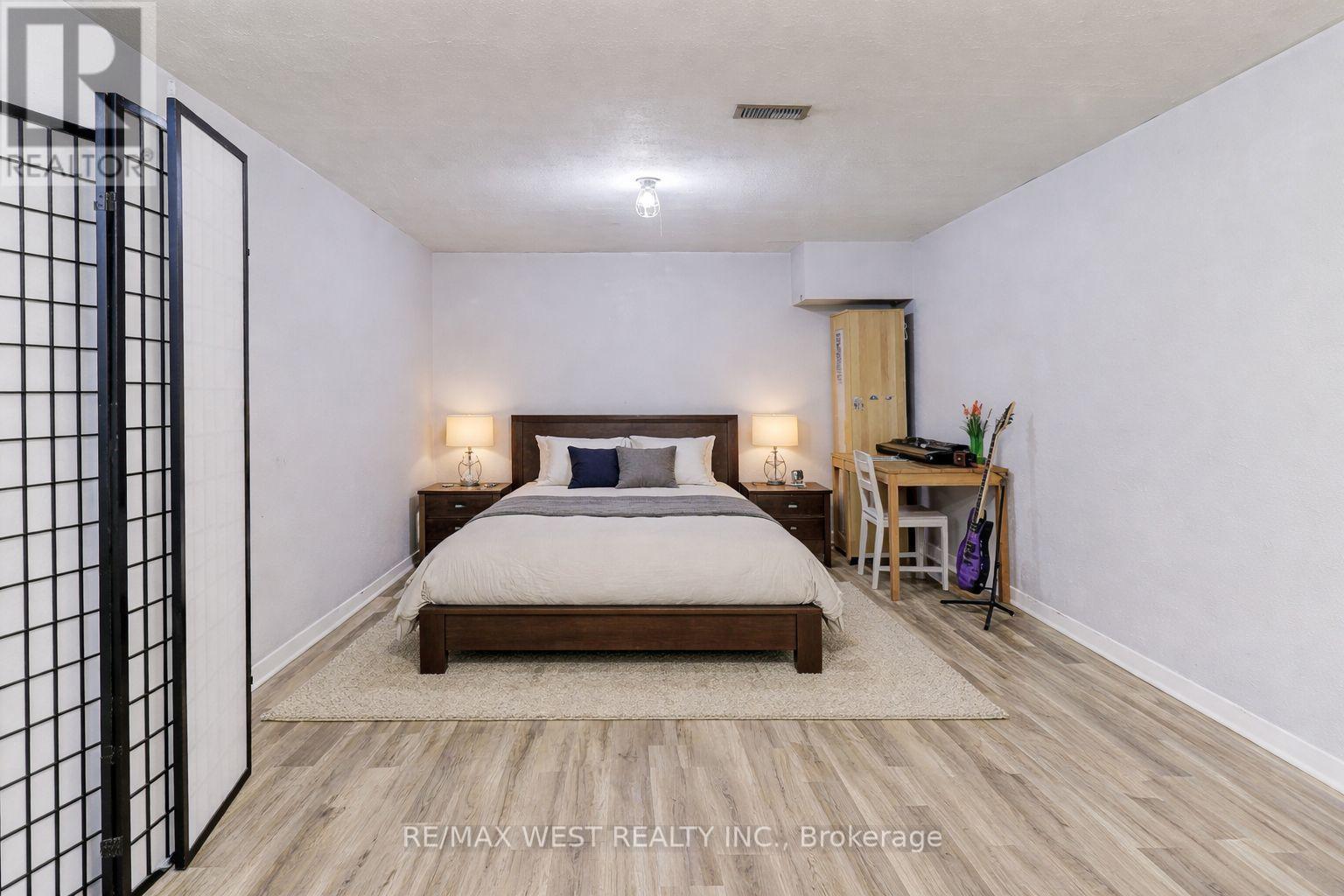 27 - 10 Leith Hill Road, Toronto, Ontario  M2J 1Z2 - Photo 17 - C12943548