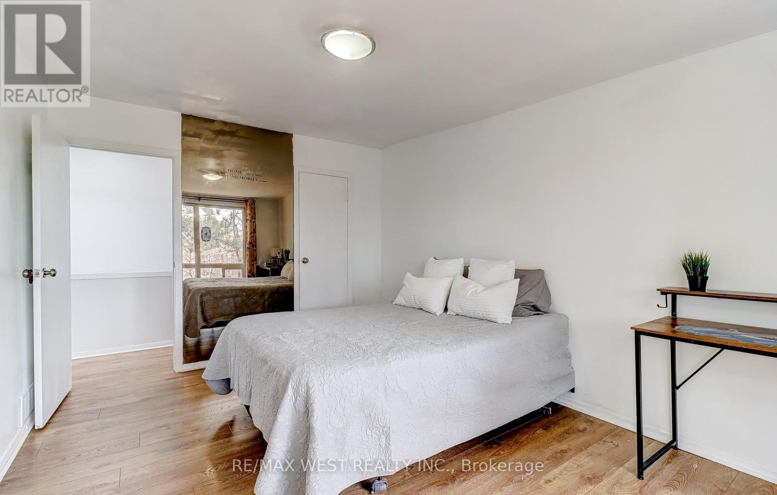 27 - 10 Leith Hill Road, Toronto, Ontario  M2J 1Z2 - Photo 10 - C12943548