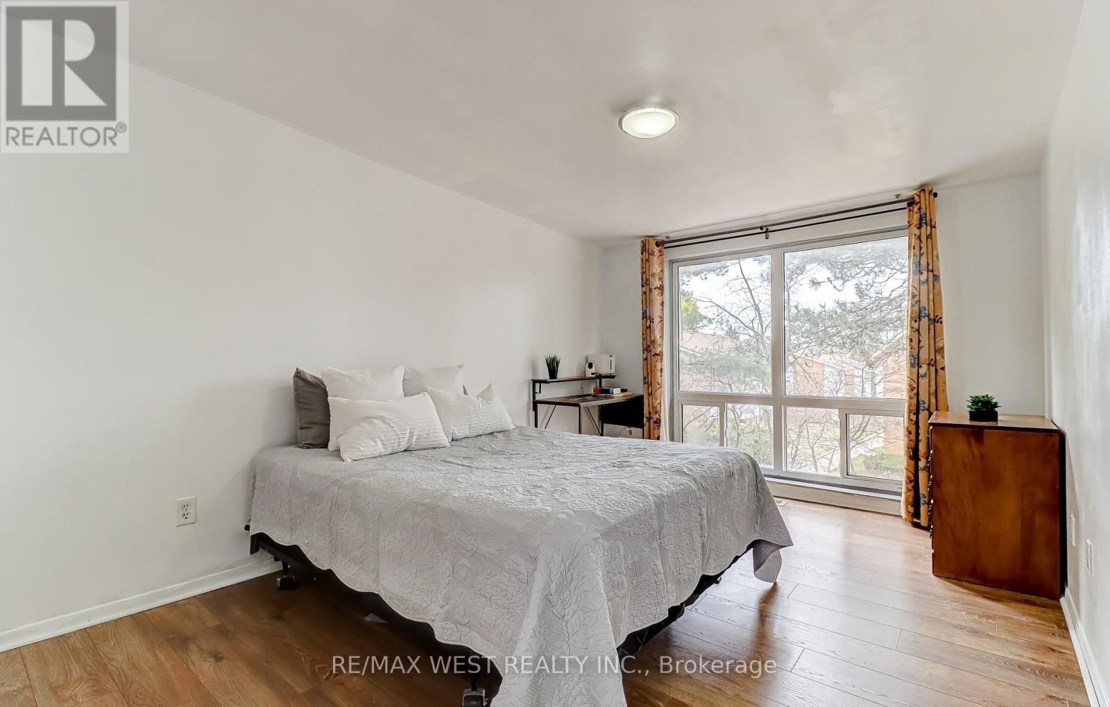 27 - 10 Leith Hill Road, Toronto, Ontario  M2J 1Z2 - Photo 9 - C12943548