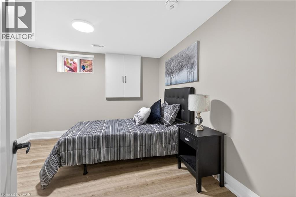 150 Brucedale Avenue E, Hamilton, Ontario  L9A 1N6 - Photo 33 - 40812026