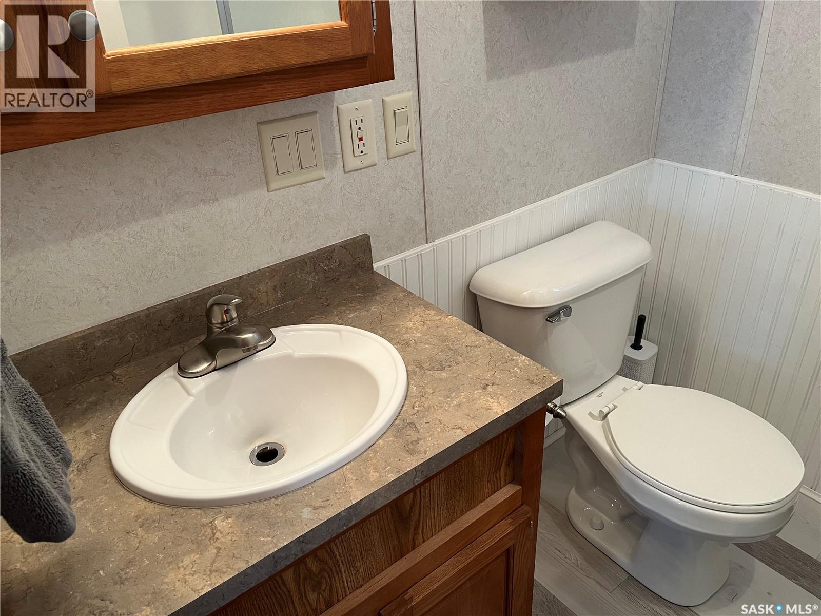 2 Bonneau Avenue, Gravelbourg Rm No. 104, Saskatchewan  S0H 1X0 - Photo 16 - SK031621