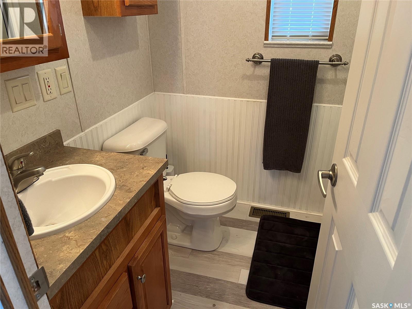 2 Bonneau Avenue, Gravelbourg Rm No. 104, Saskatchewan  S0H 1X0 - Photo 18 - SK031621