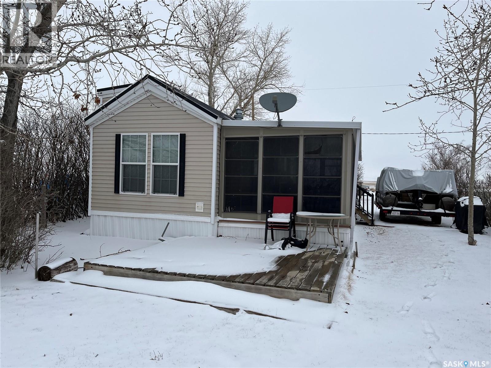 2 Bonneau Avenue, Gravelbourg Rm No. 104, Saskatchewan  S0H 1X0 - Photo 3 - SK031621