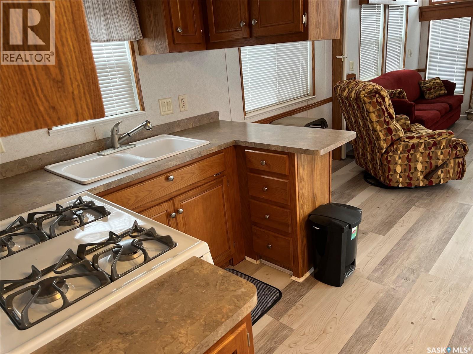 2 Bonneau Avenue, Gravelbourg Rm No. 104, Saskatchewan  S0H 1X0 - Photo 9 - SK031621