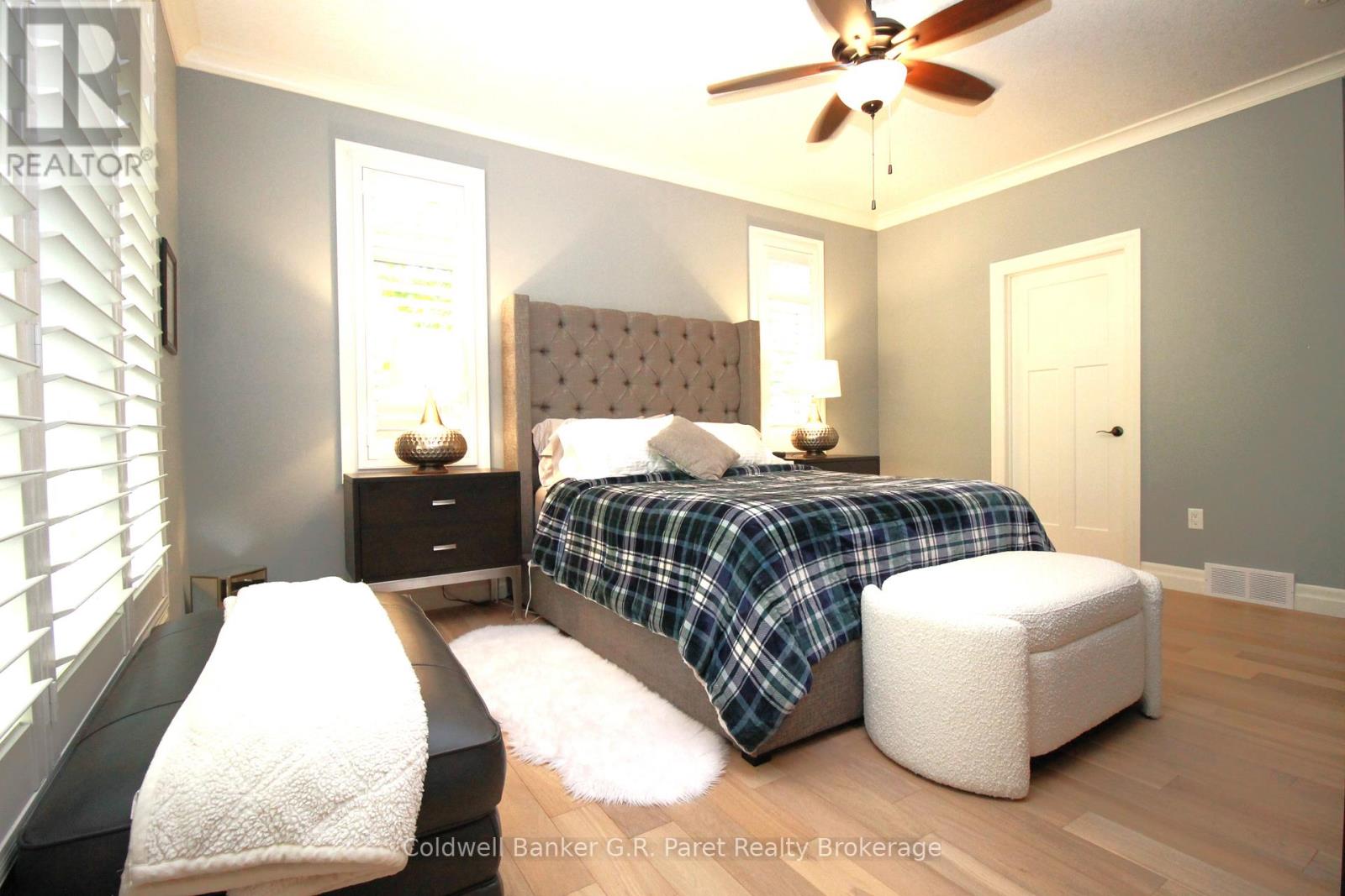 10151 Pinery Bluffs Road, Lambton Shores, Ontario  N0M 1T0 - Photo 18 - X12826354