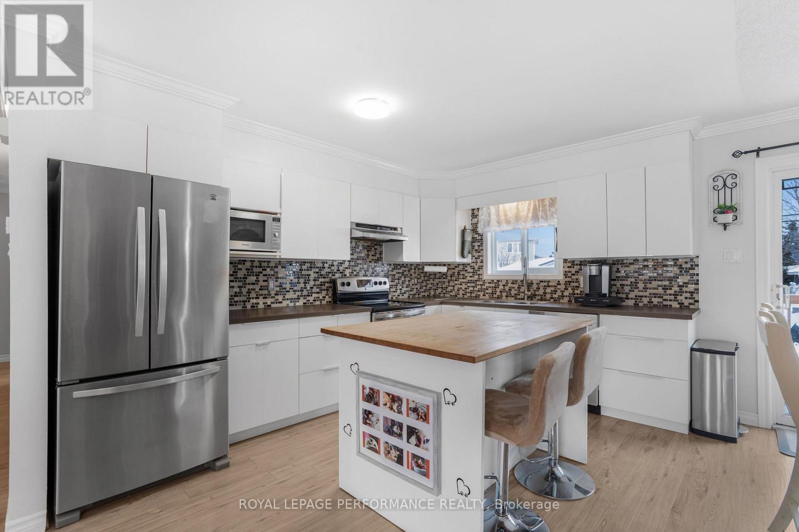 68 Lafleche Boulevard, Casselman, Ontario  K0A 1M0 - Photo 9 - X12943954