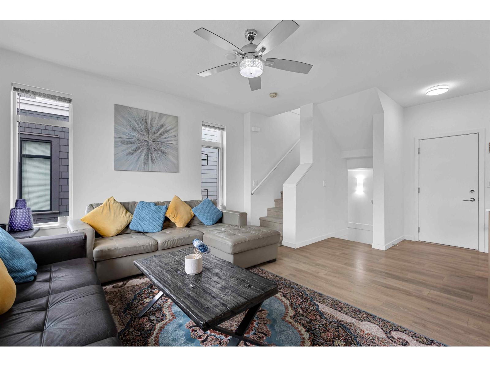 79 15255 Sitka Dr Drive, Surrey, British Columbia  V3S 0B1 - Photo 2 - R3105206