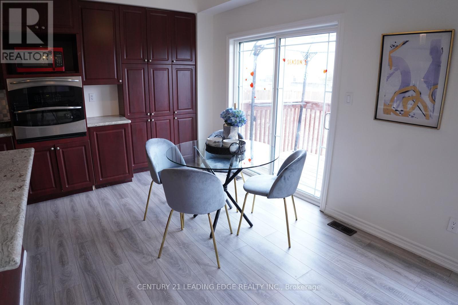 27 Mantz Crescent, Whitby, Ontario  L1R 0L3 - Photo 13 - E12936226