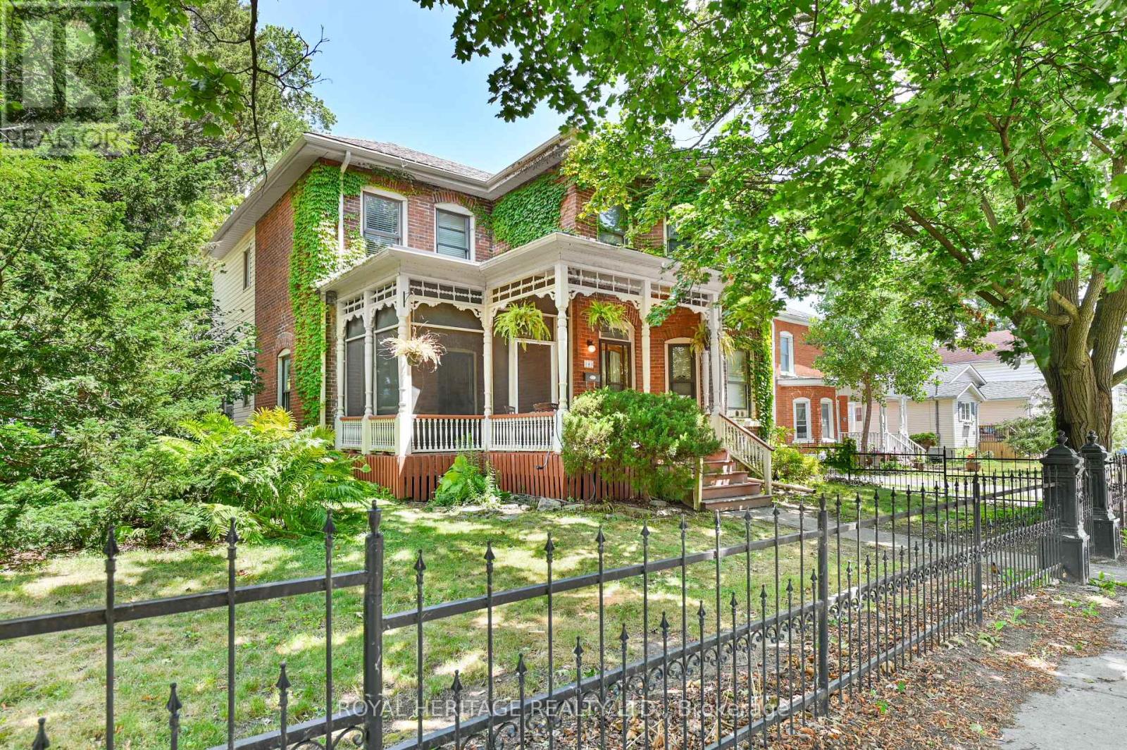 141 FOSTER AVENUE, Belleville, Ontario