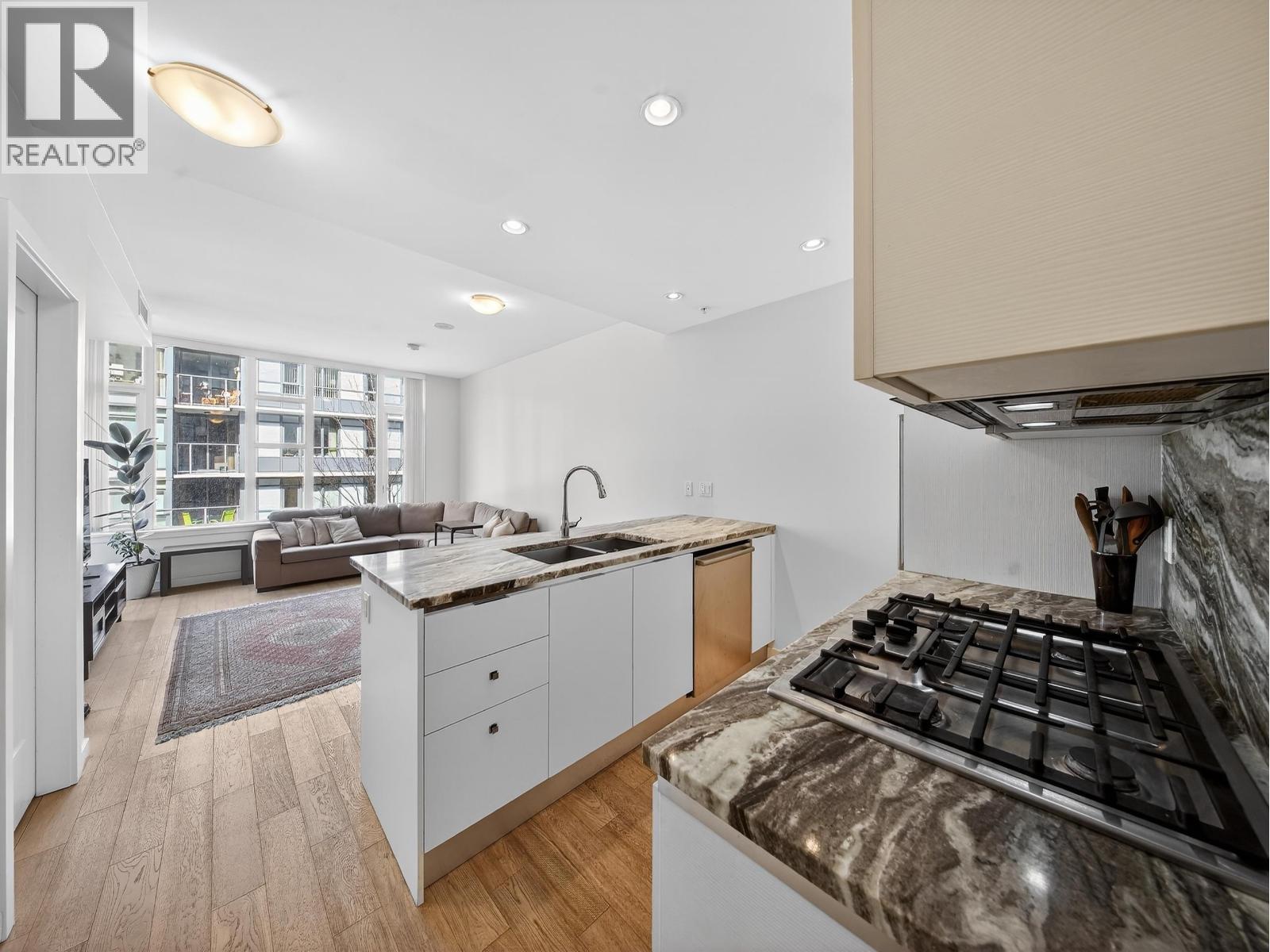 301 2565 Maple Street, Vancouver, British Columbia  V6J 0C8 - Photo 7 - R3105781