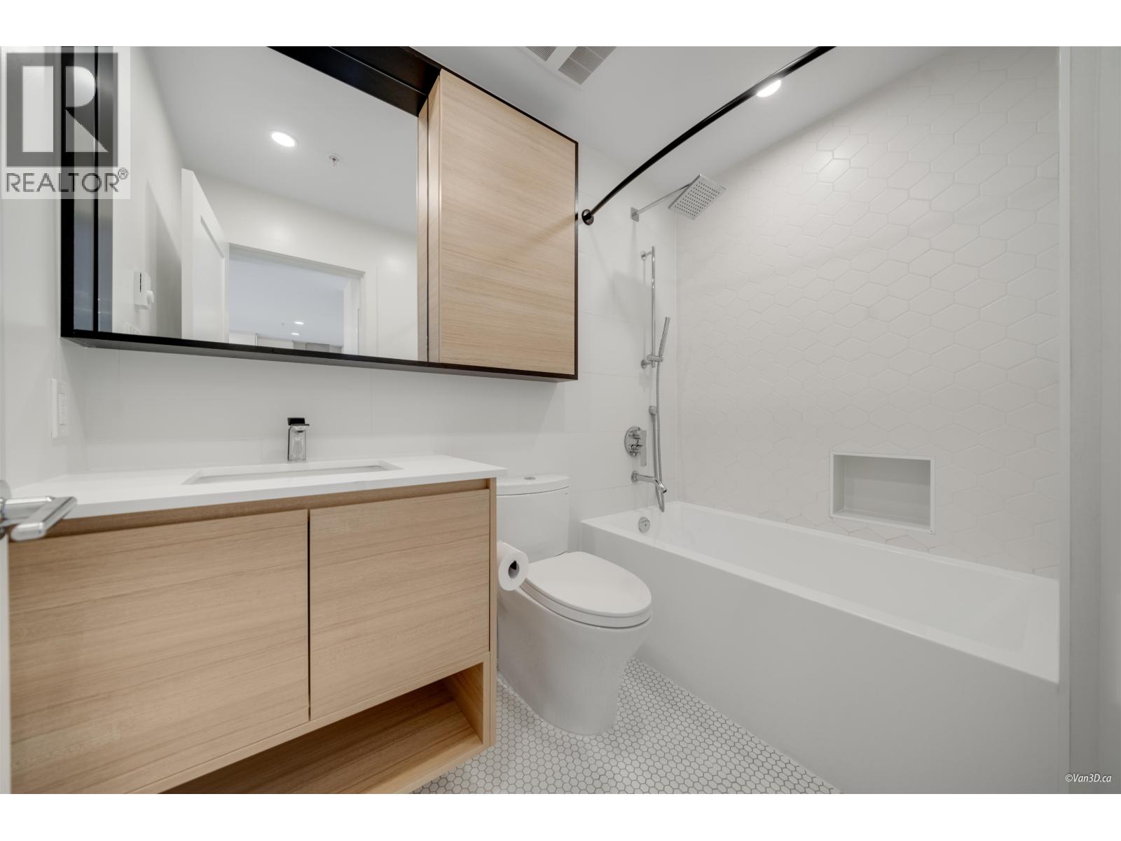 201 55 Klahanie Drive, Port Moody, British Columbia  V3H 0M9 - Photo 11 - R3105785