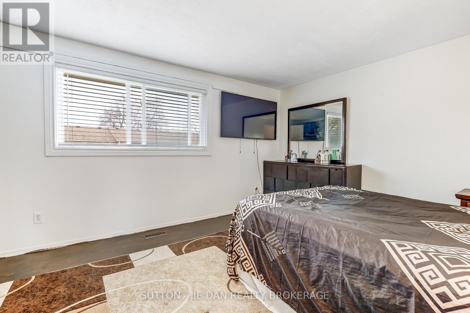 30 - 775 Osgoode Drive, London South, Ontario  N6E 1C2 - Photo 13 - X12943910