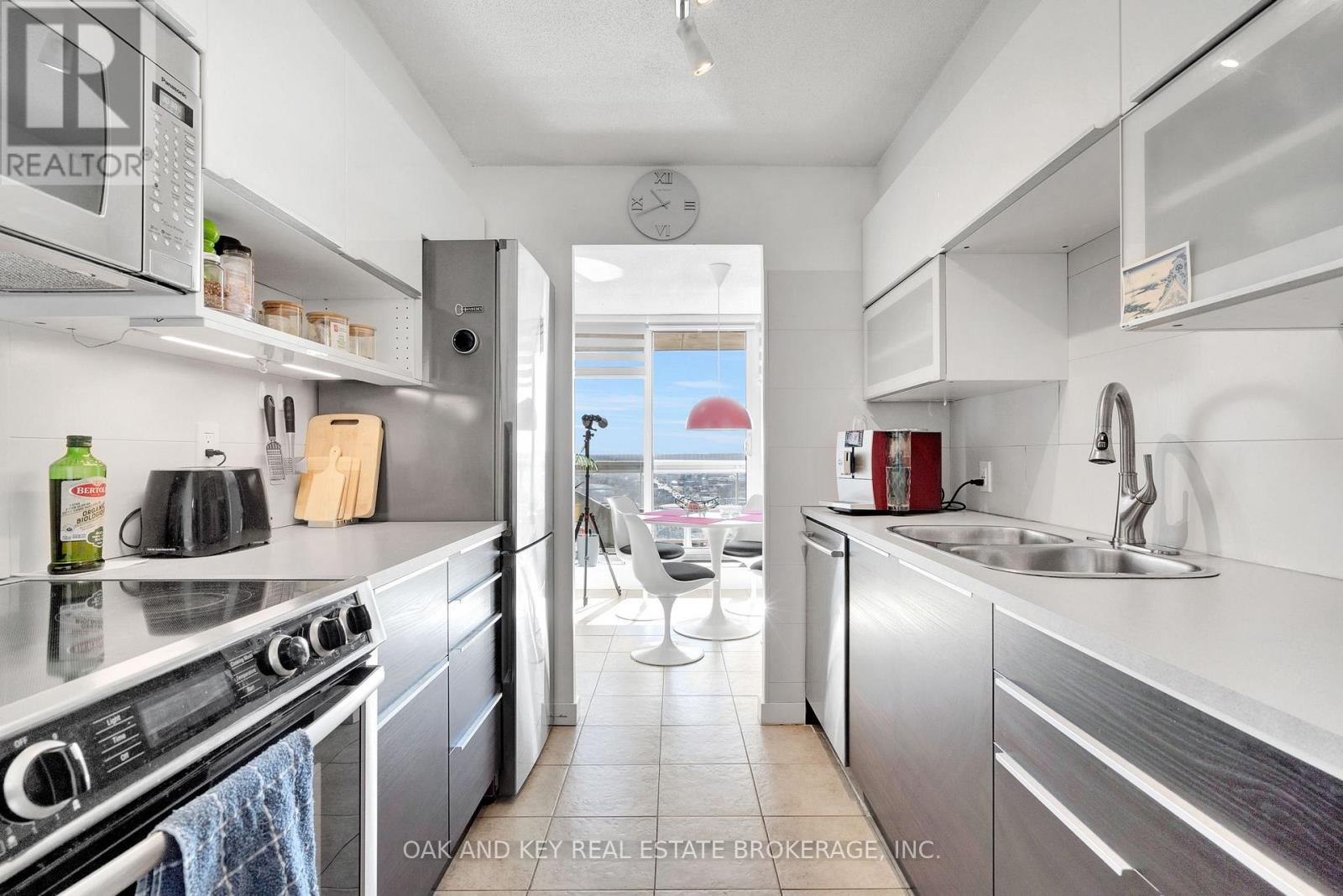 1805 - 323 Colborne Street, London East, Ontario  N6B 3N8 - Photo 10 - X12943936