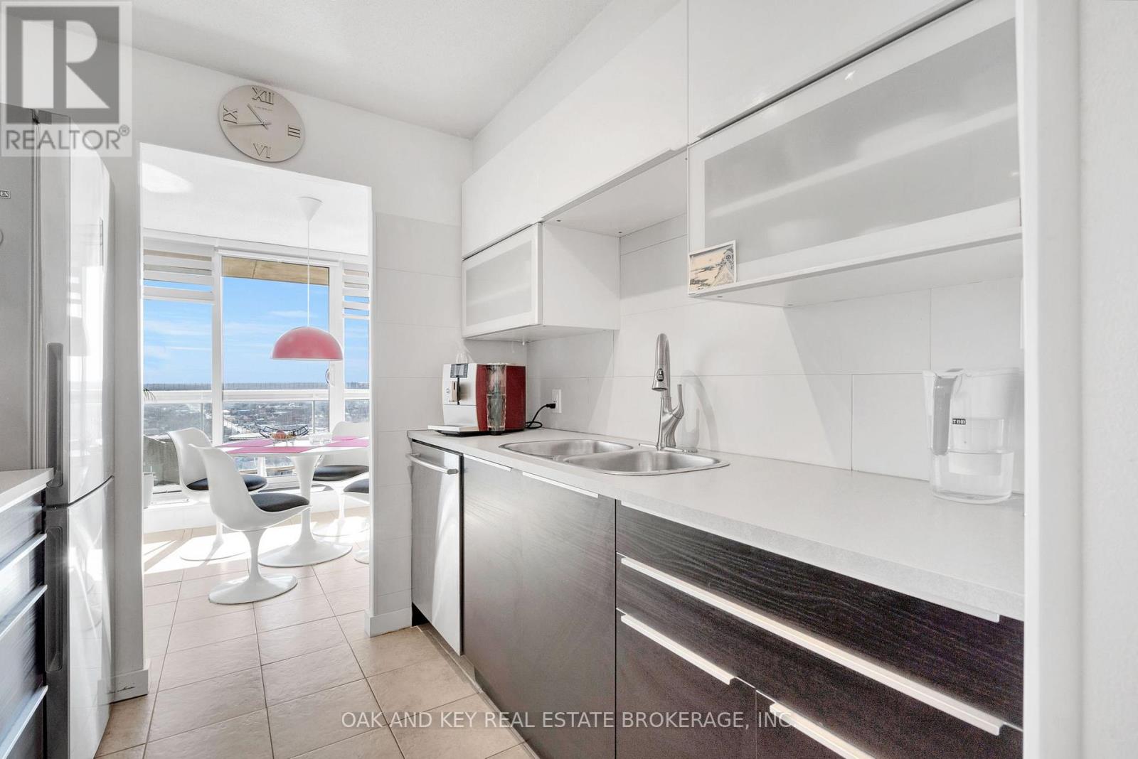 1805 - 323 Colborne Street, London East, Ontario  N6B 3N8 - Photo 11 - X12943936