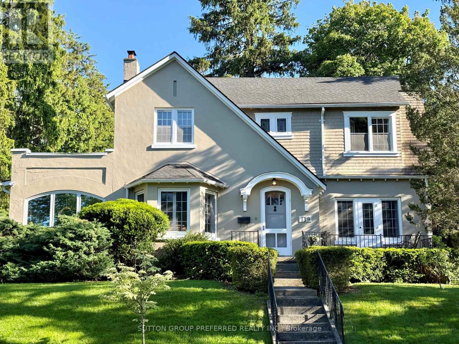 119 Base Line Road E, London South, Ontario  N6C 2N6 - Photo 1 - X12944058