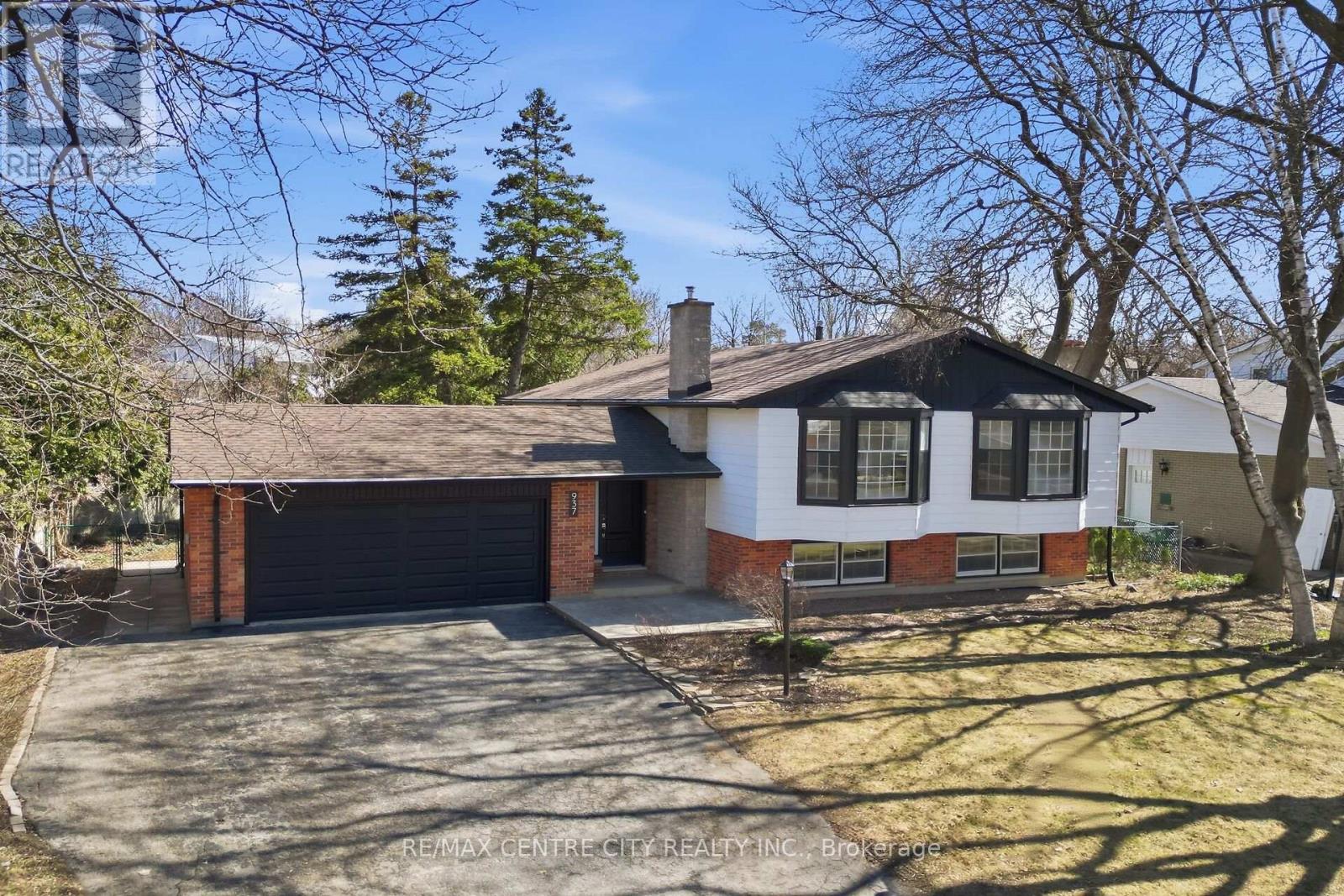 937 Fontaine Road, London North, Ontario  N6H 4H6 - Photo 1 - X12944118