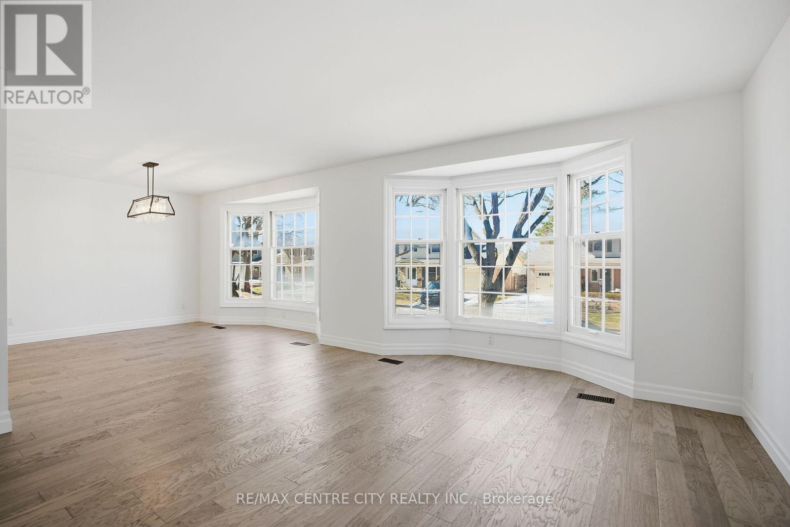 937 Fontaine Road, London North, Ontario  N6H 4H6 - Photo 11 - X12944118