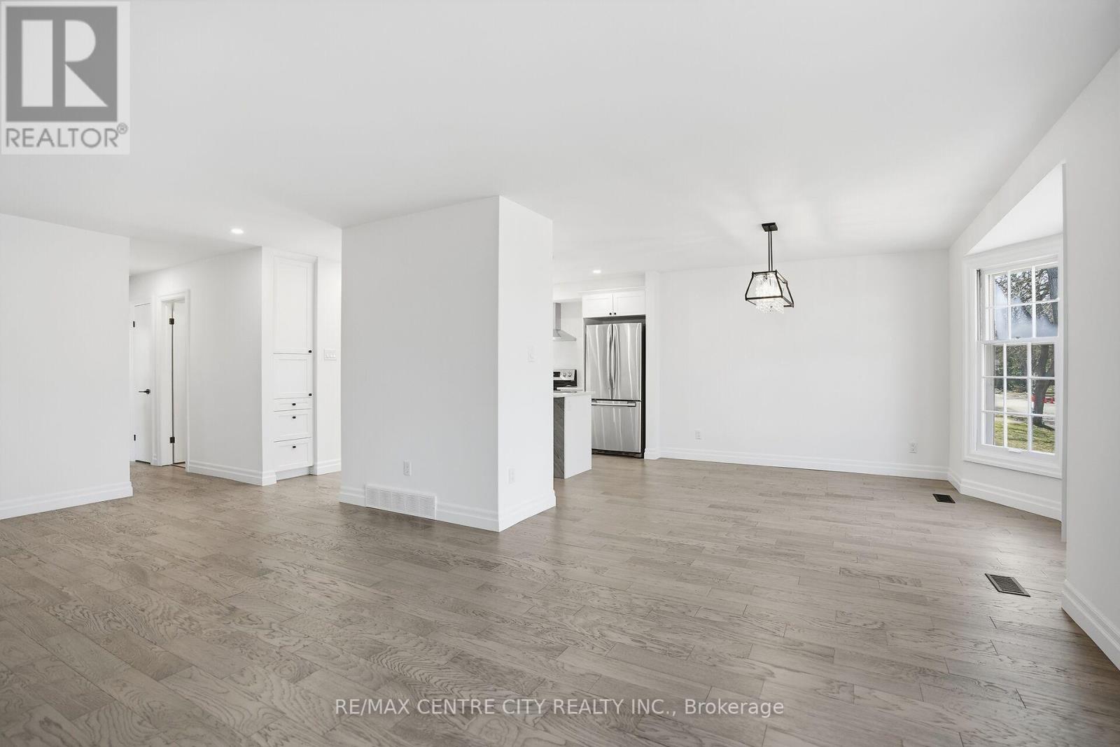 937 Fontaine Road, London North, Ontario  N6H 4H6 - Photo 12 - X12944118