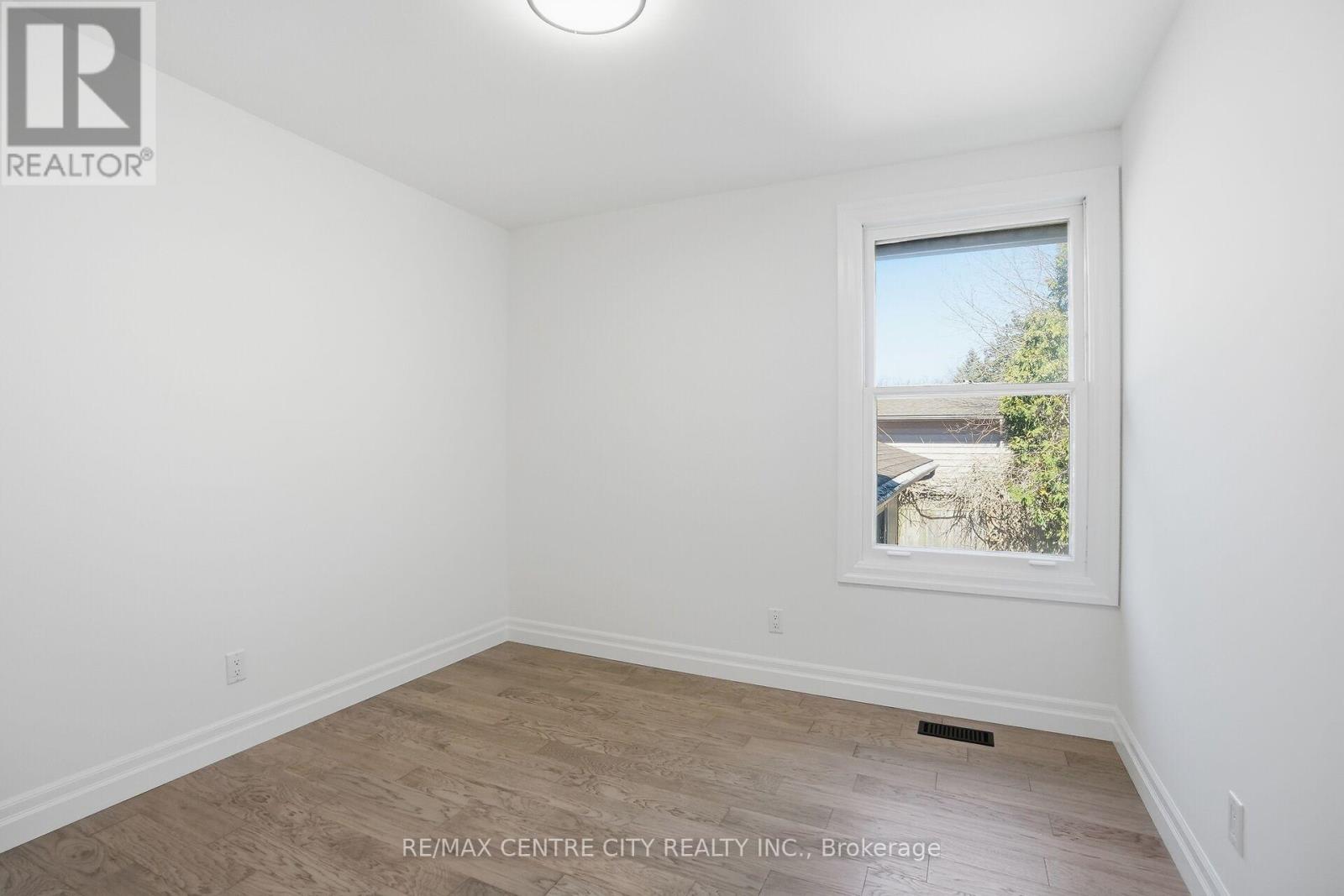 937 Fontaine Road, London North, Ontario  N6H 4H6 - Photo 19 - X12944118