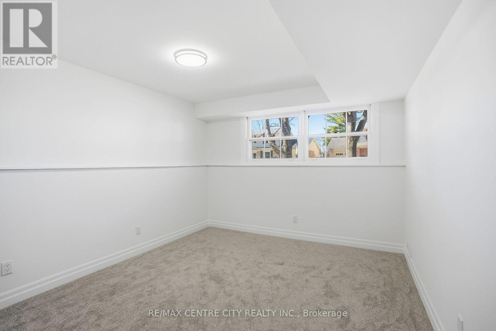 937 Fontaine Road, London North, Ontario  N6H 4H6 - Photo 35 - X12944118