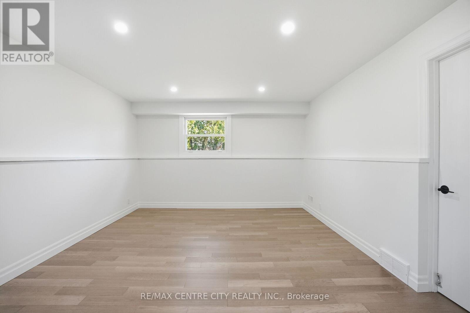 937 Fontaine Road, London North, Ontario  N6H 4H6 - Photo 37 - X12944118