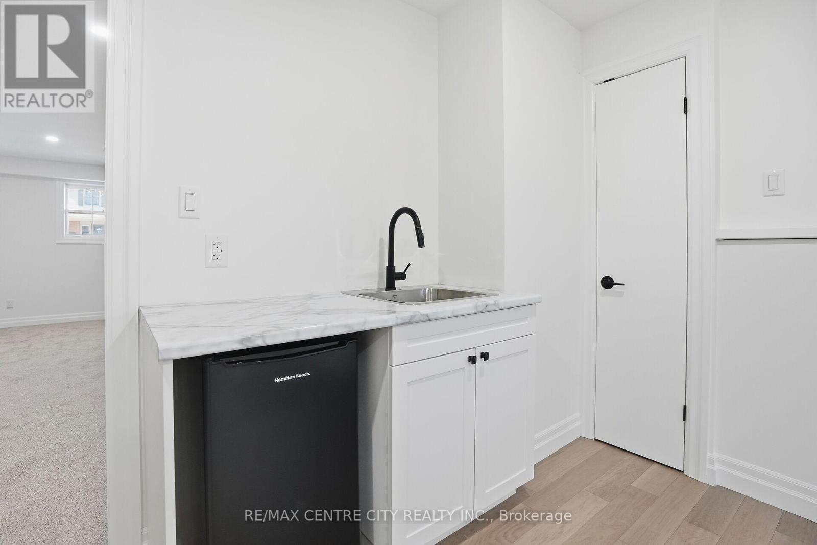 937 Fontaine Road, London North, Ontario  N6H 4H6 - Photo 39 - X12944118