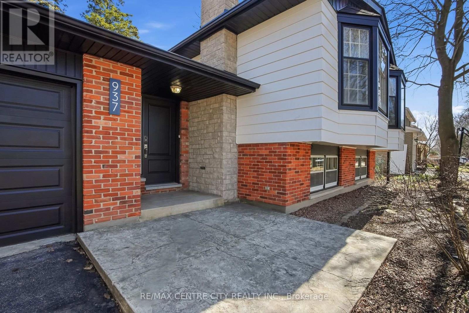 937 Fontaine Road, London North, Ontario  N6H 4H6 - Photo 6 - X12944118